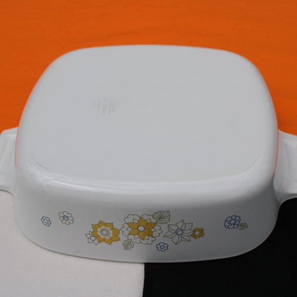 Floral Bouquet 1Qt. Casserole Dish - Picture 4 of 7